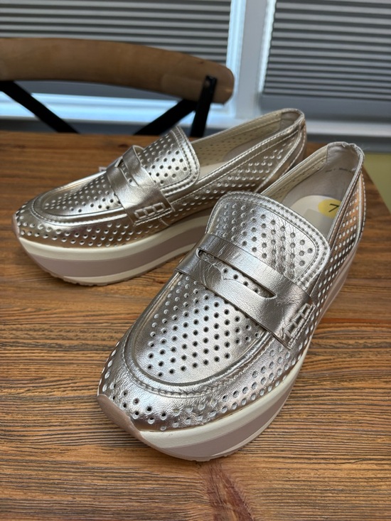 Dolce Vita Shoes - Dolce Vita Champagne Metallic Perforated Platform Loafers